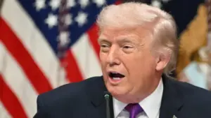 Ông Trump yêu cầu Iran 'đầu hàng vô điều kiện'